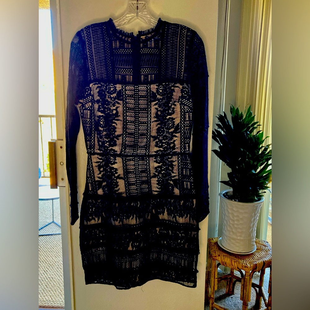 NEW cocktail or wedding guest lace dress over nude lining.